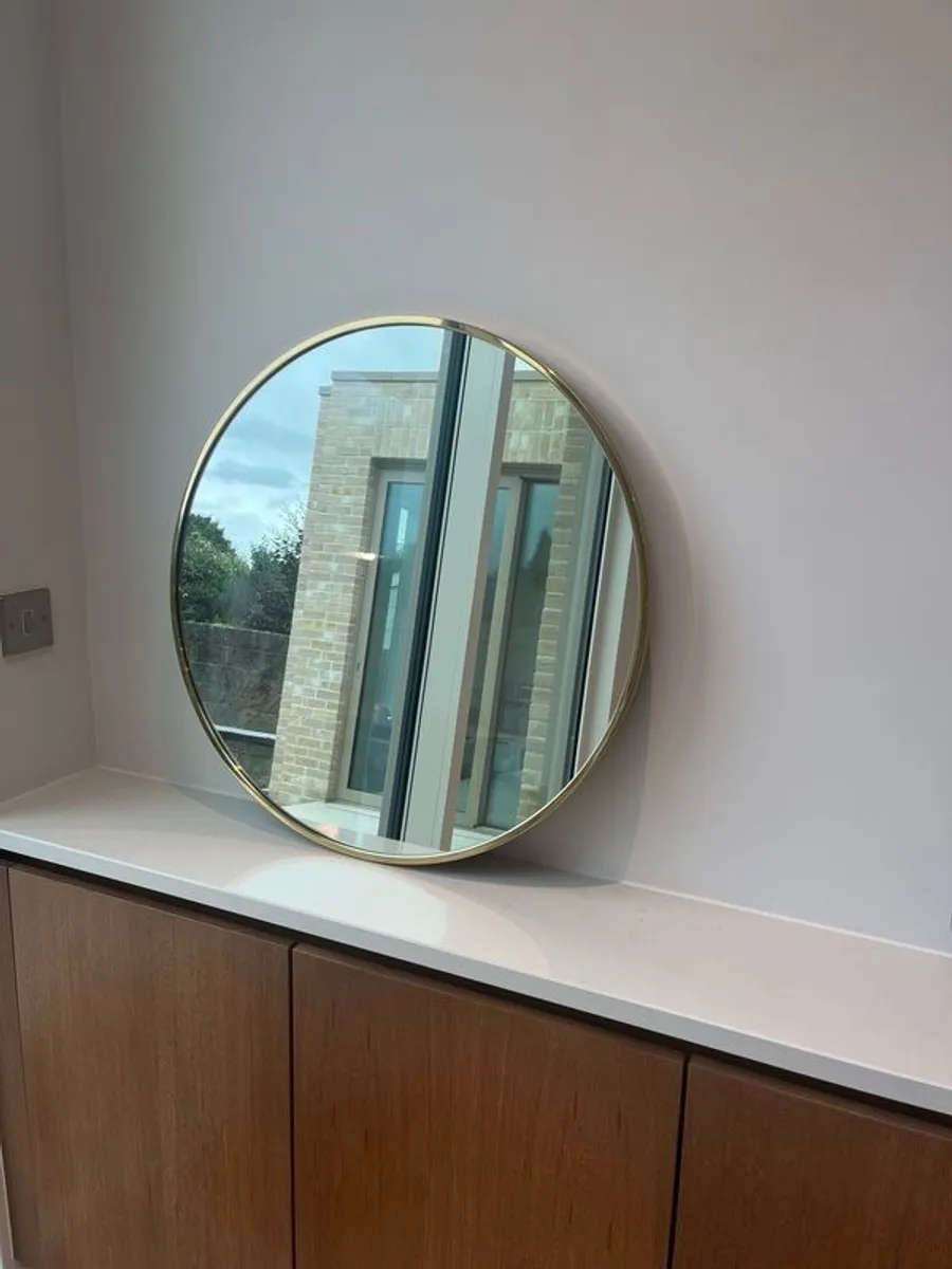 70cm gold rim mirror - Image 1