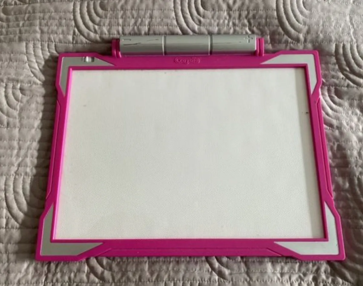 Crayola tracing board - Image 1