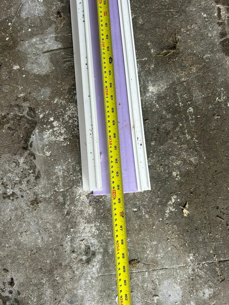 Window reveal cavity closers - Image 1