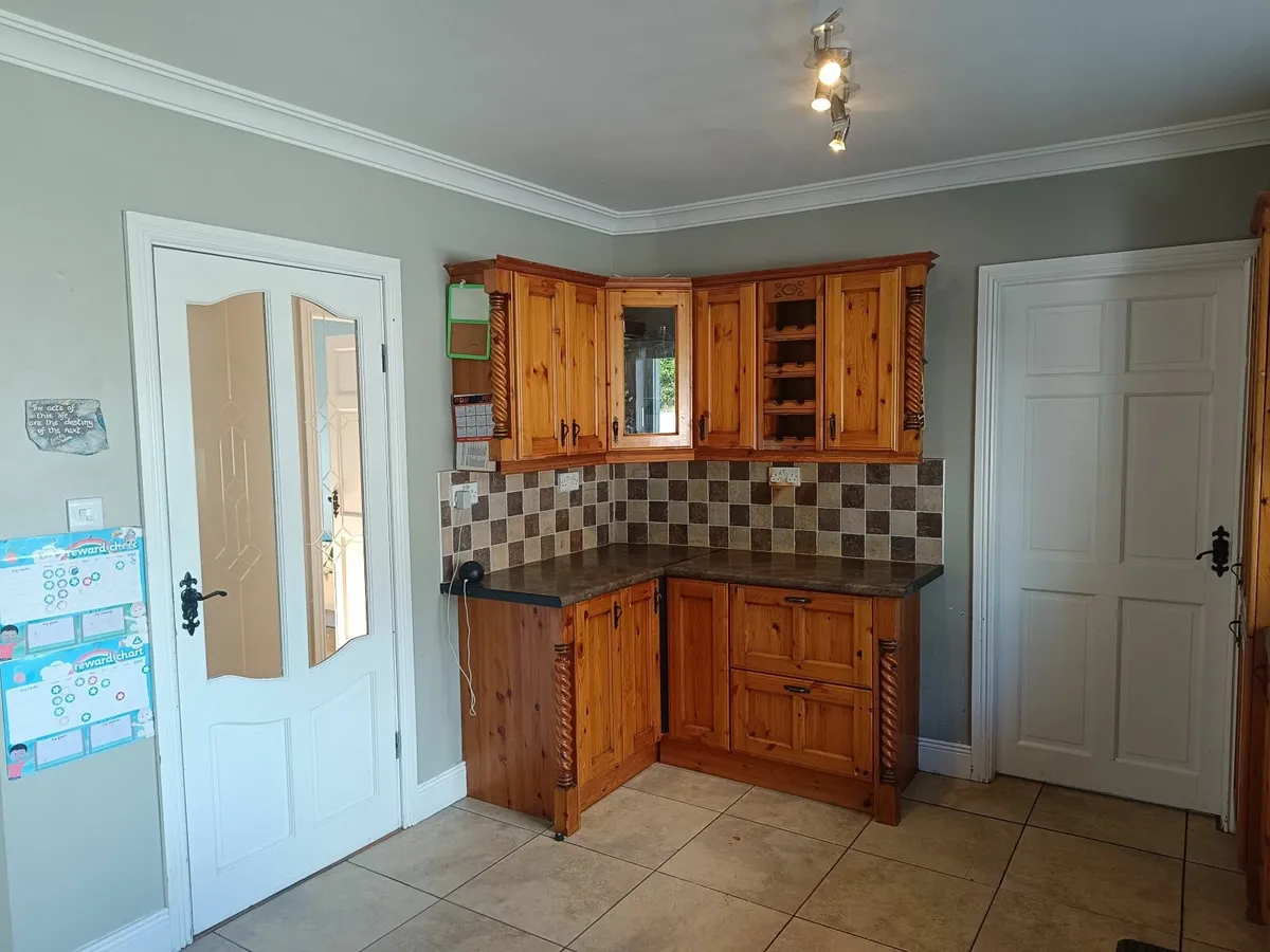 Fitted Kitchen - Image 2