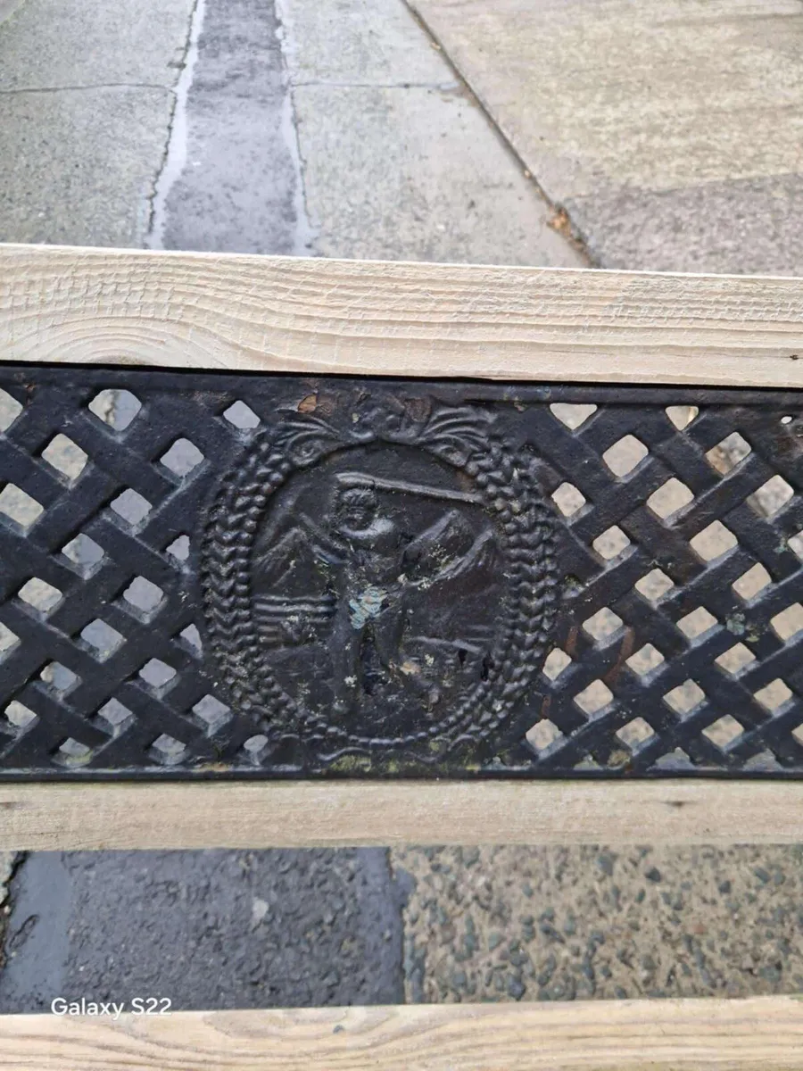 Cast iron bench - Image 4
