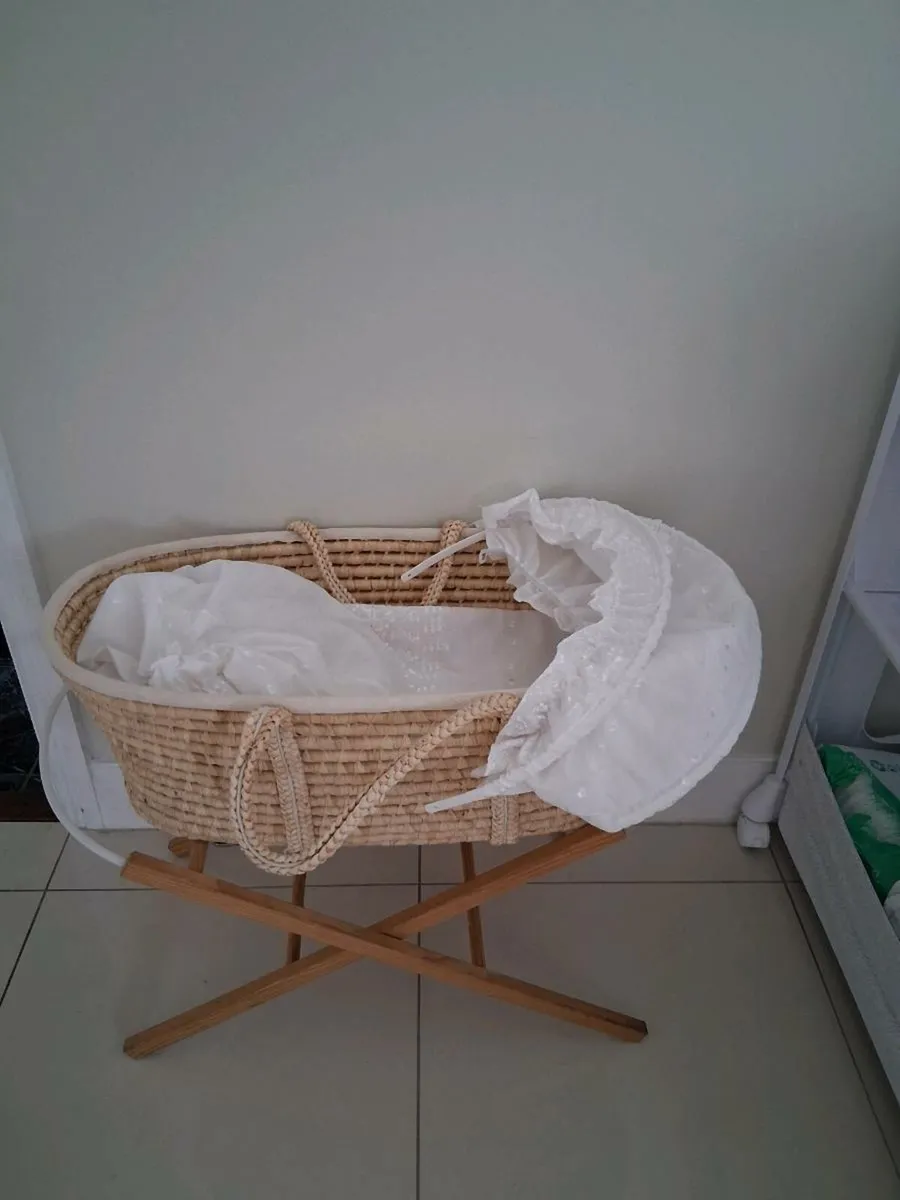 Mosses Basket - Image 1