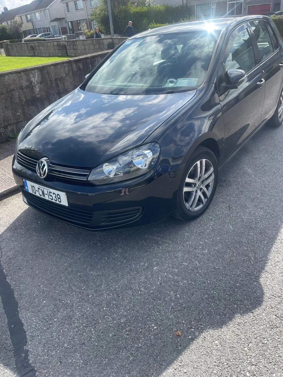 Volkswagen Golf 2010 - Image 1