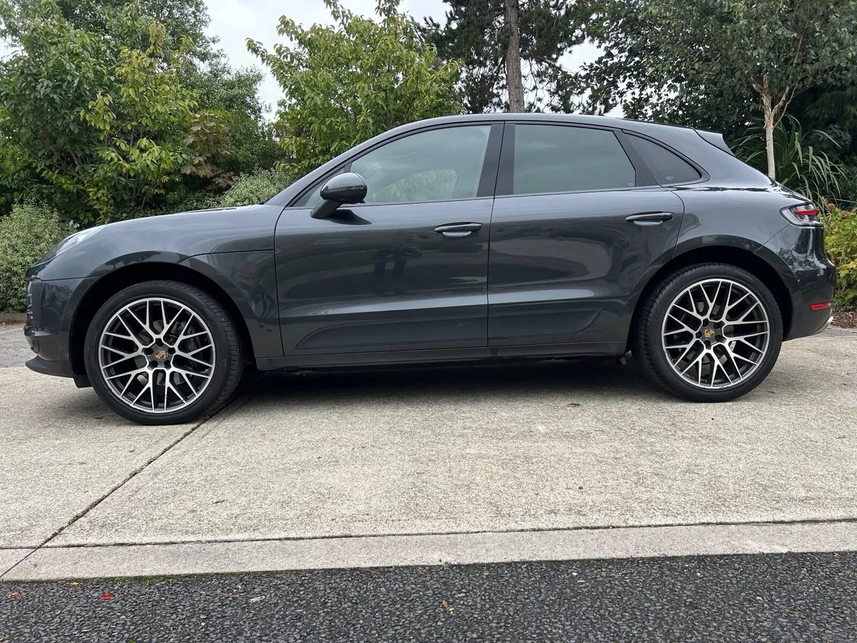 Porsche Macan 2.0 petrol 2019 - Image 4