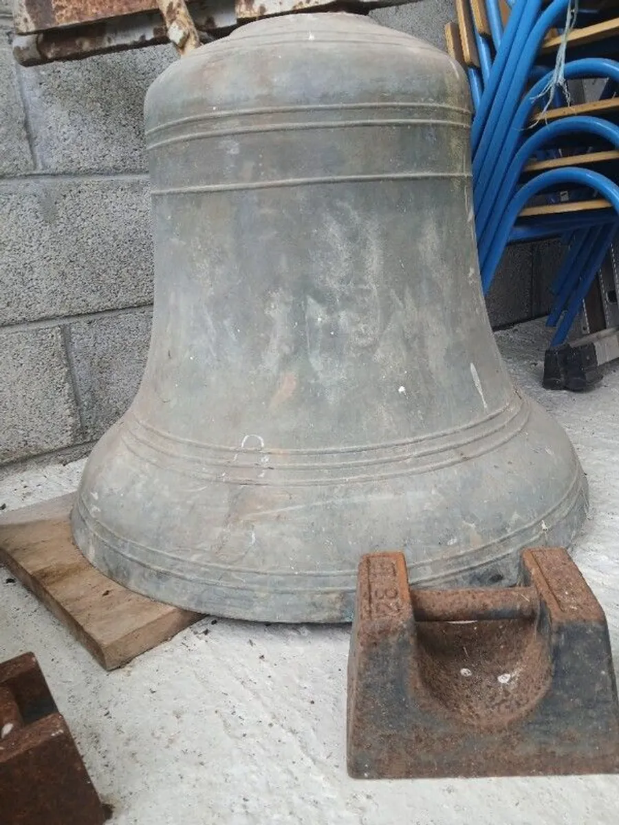 Church bell - Image 1