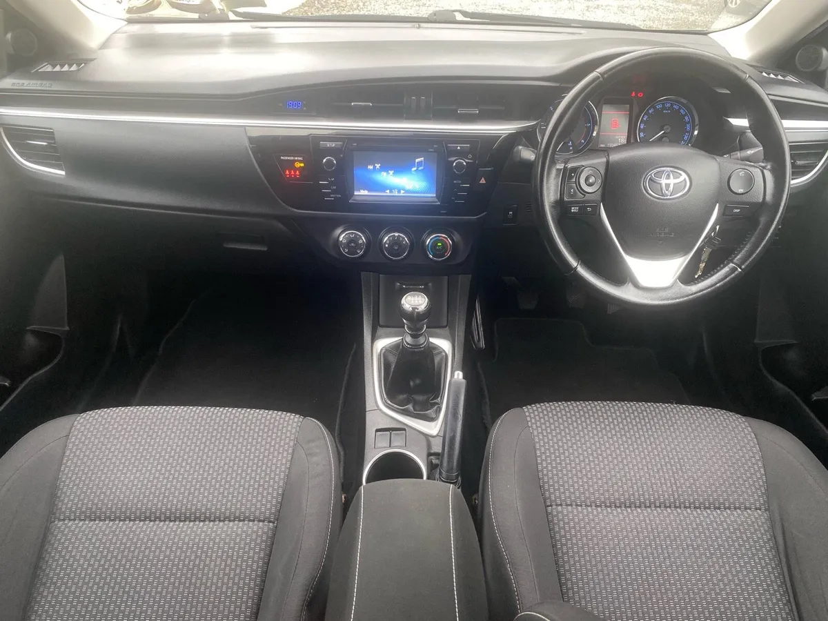 Toyota Corolla Luna High Spec model Reverse Camera - Image 2