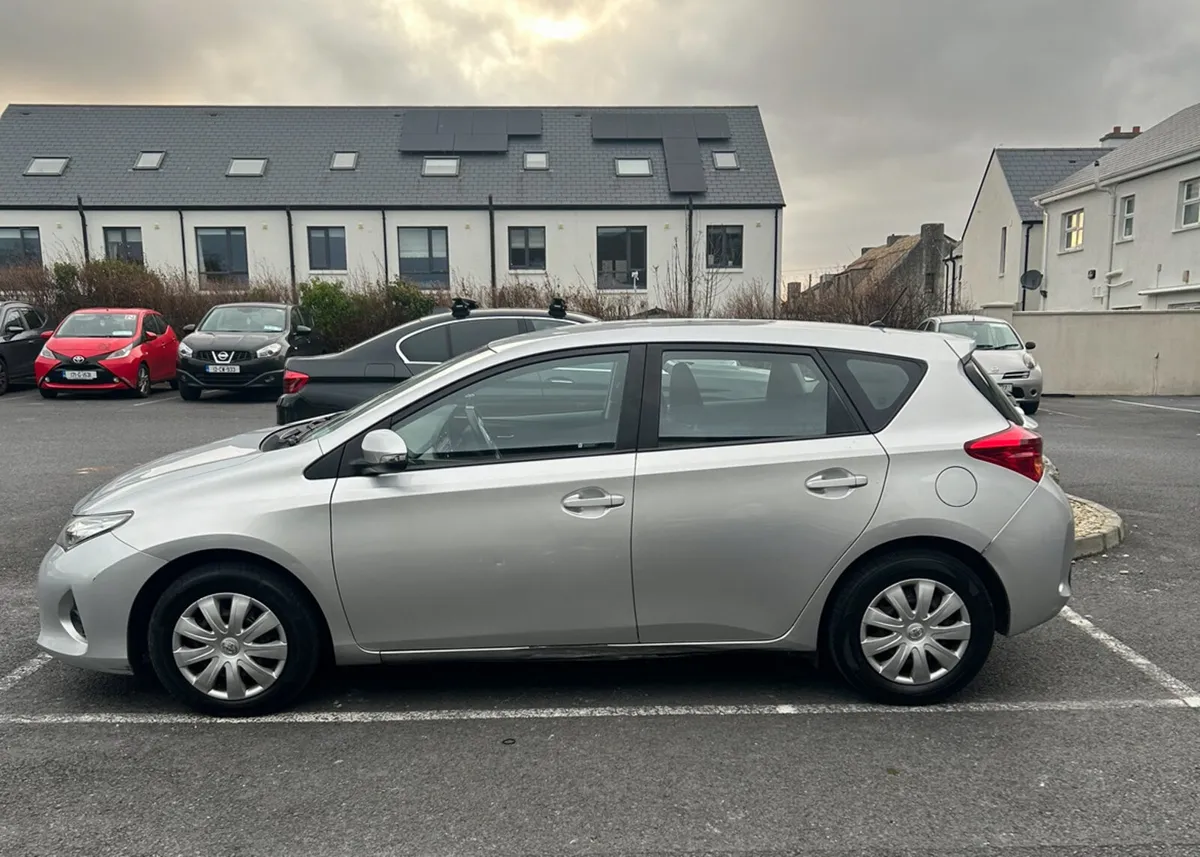 Toyota Auris (Going Cheap) - Image 3