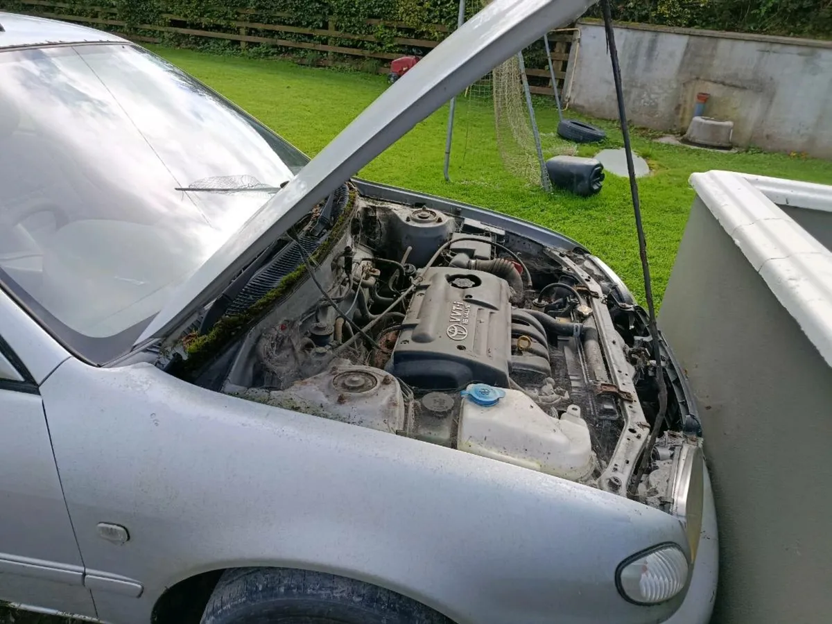 2000 Toyota Corolla 1.4 vvti Parts - Image 2