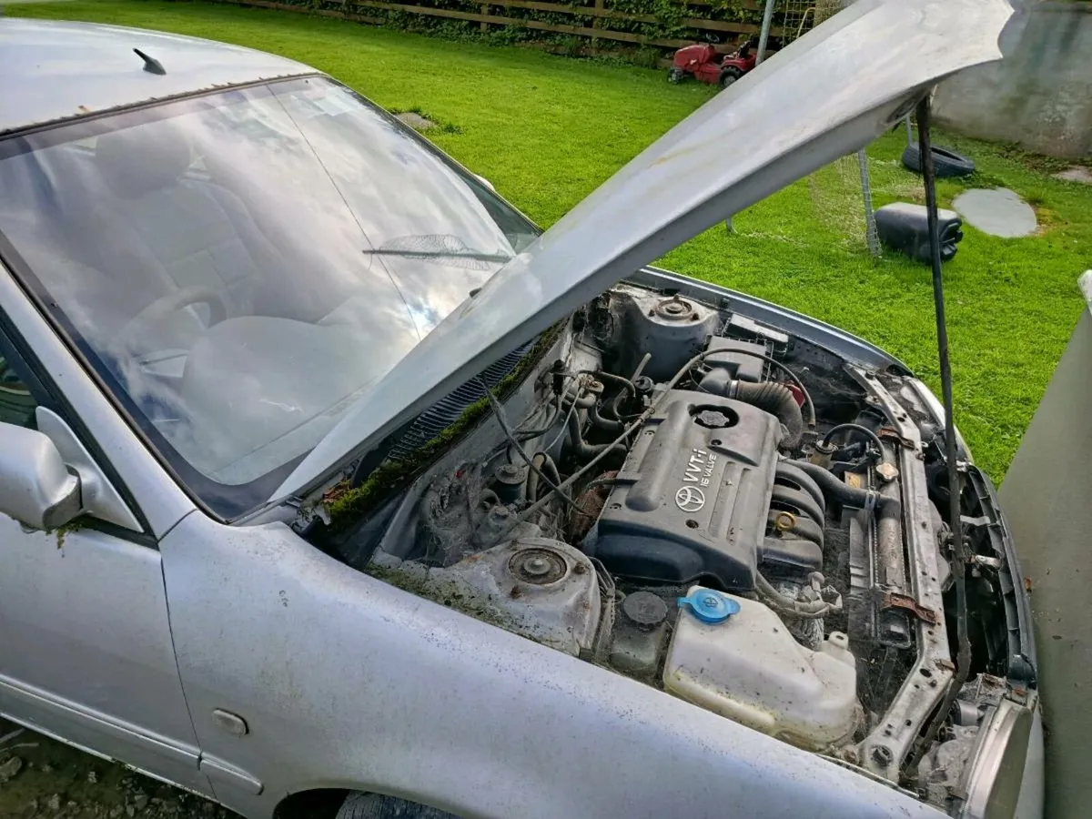 2000 Toyota Corolla 1.4 vvti Parts - Image 3
