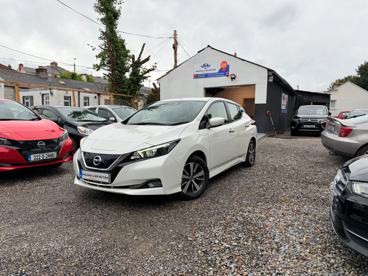 2021 Nissan Leaf 40KWH ACENT (6.6KC)low kms - Image 4