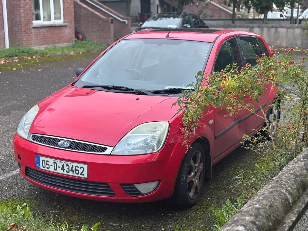 Ford fiesta 1.2 petrol starts & drives NO NCT&TAX - Image 2