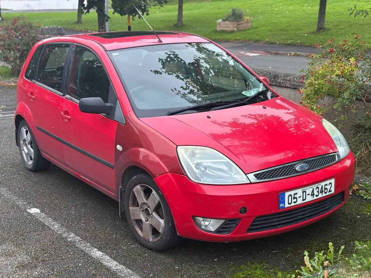 Ford fiesta 1.2 petrol starts & drives NO NCT&TAX - Image 3