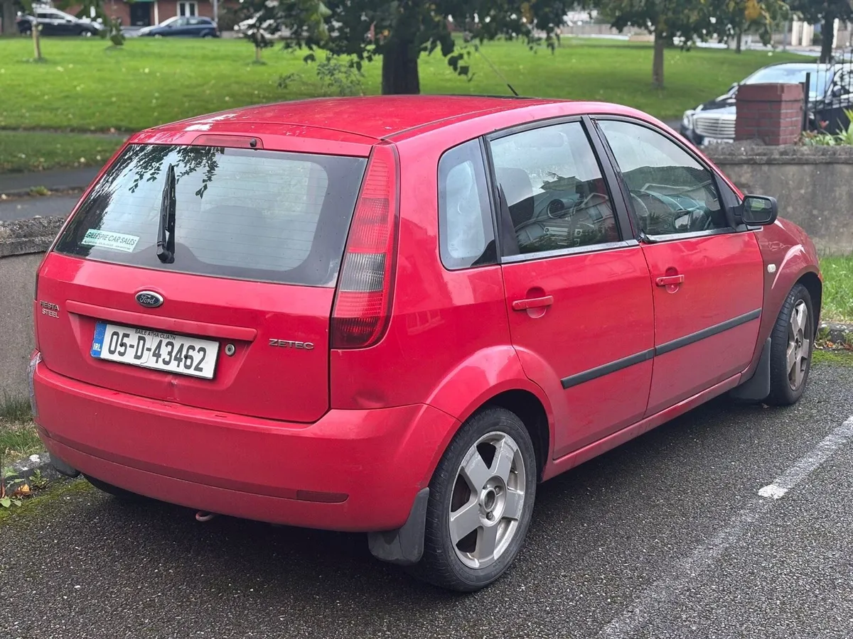Ford fiesta 1.2 petrol starts & drives NO NCT&TAX - Image 4