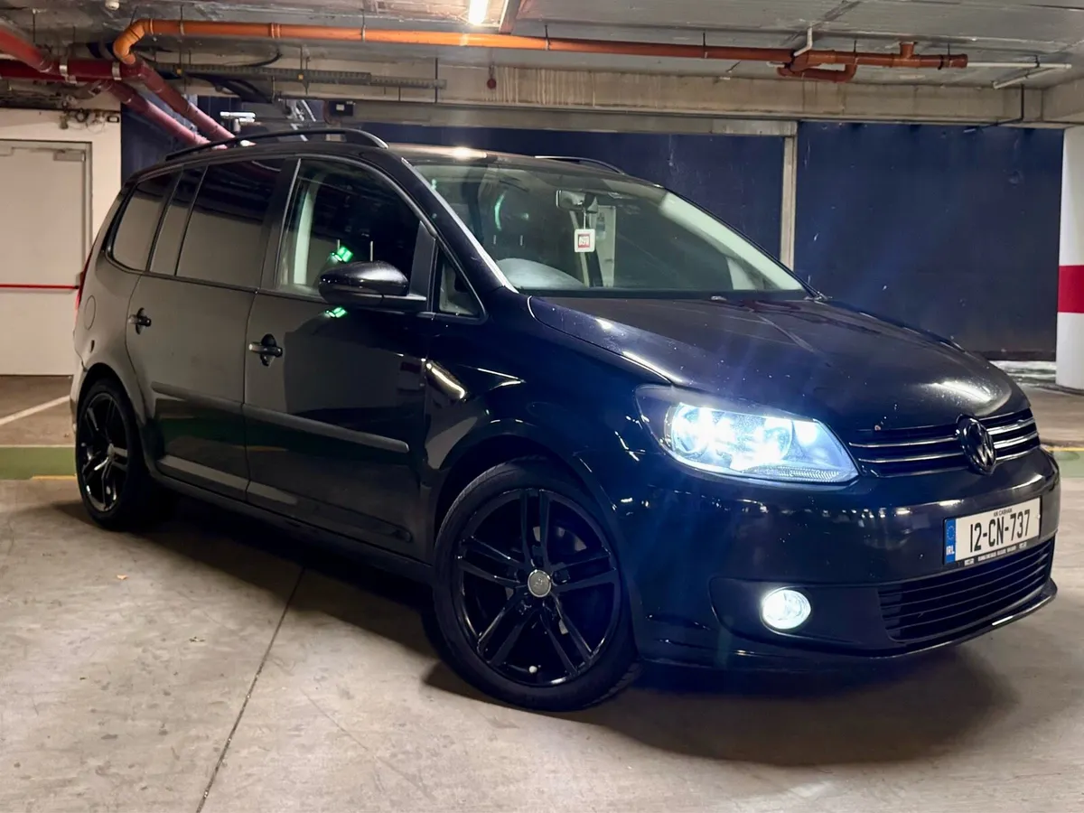2012 Volkswagen Touran 7 Seats 1.6 Diesel Manual - Image 2