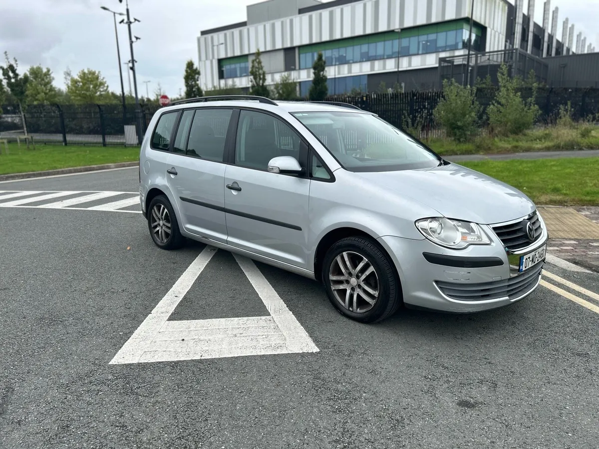 VW Touran concept 7 seater.NCT and taxed. - Image 2