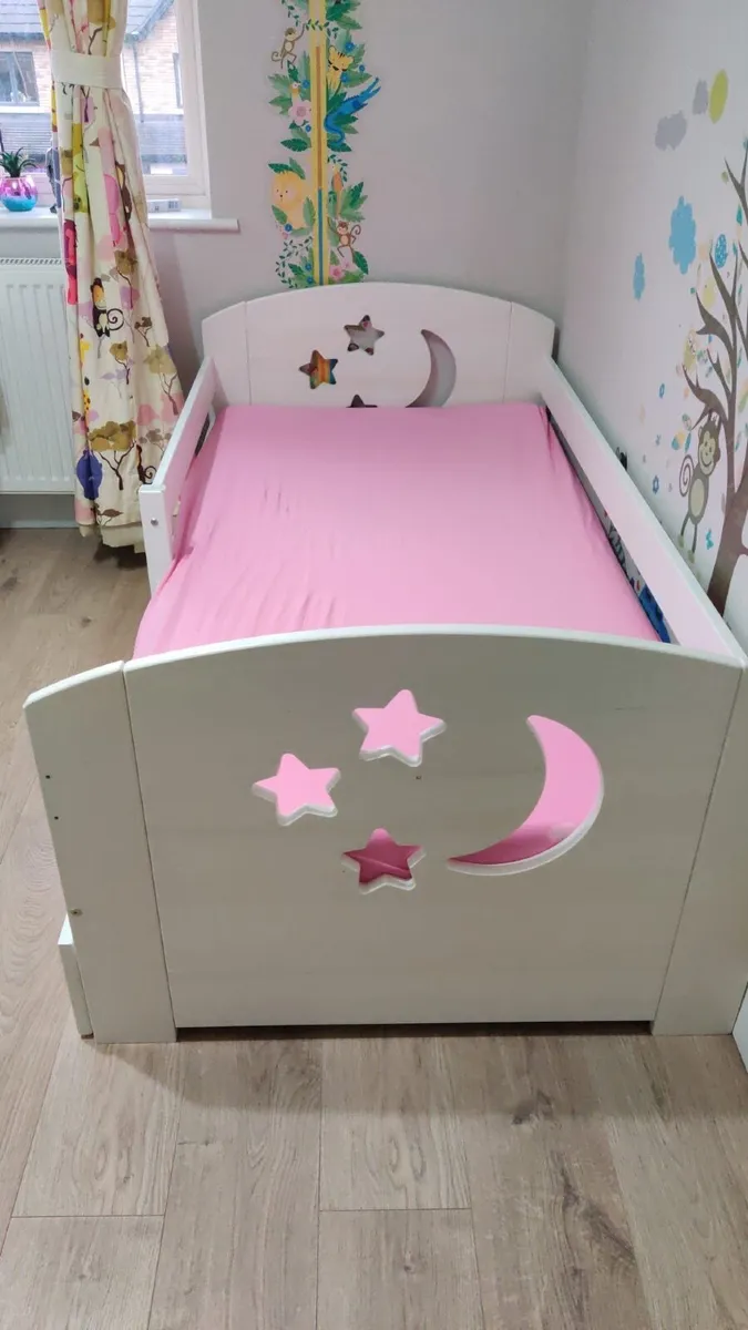 Kid’s Trundle bed with mattress - Image 2
