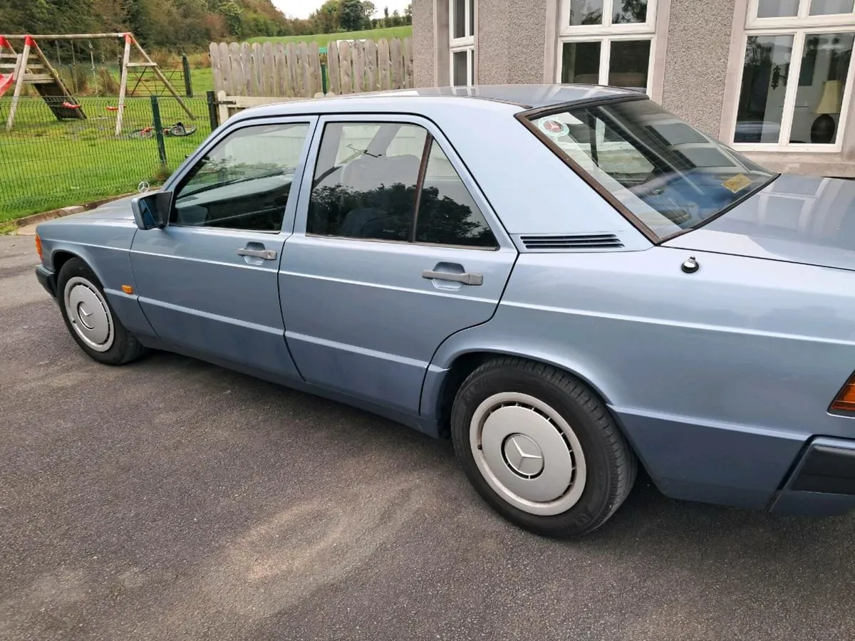 Mercedes 190d 1989 - Image 4
