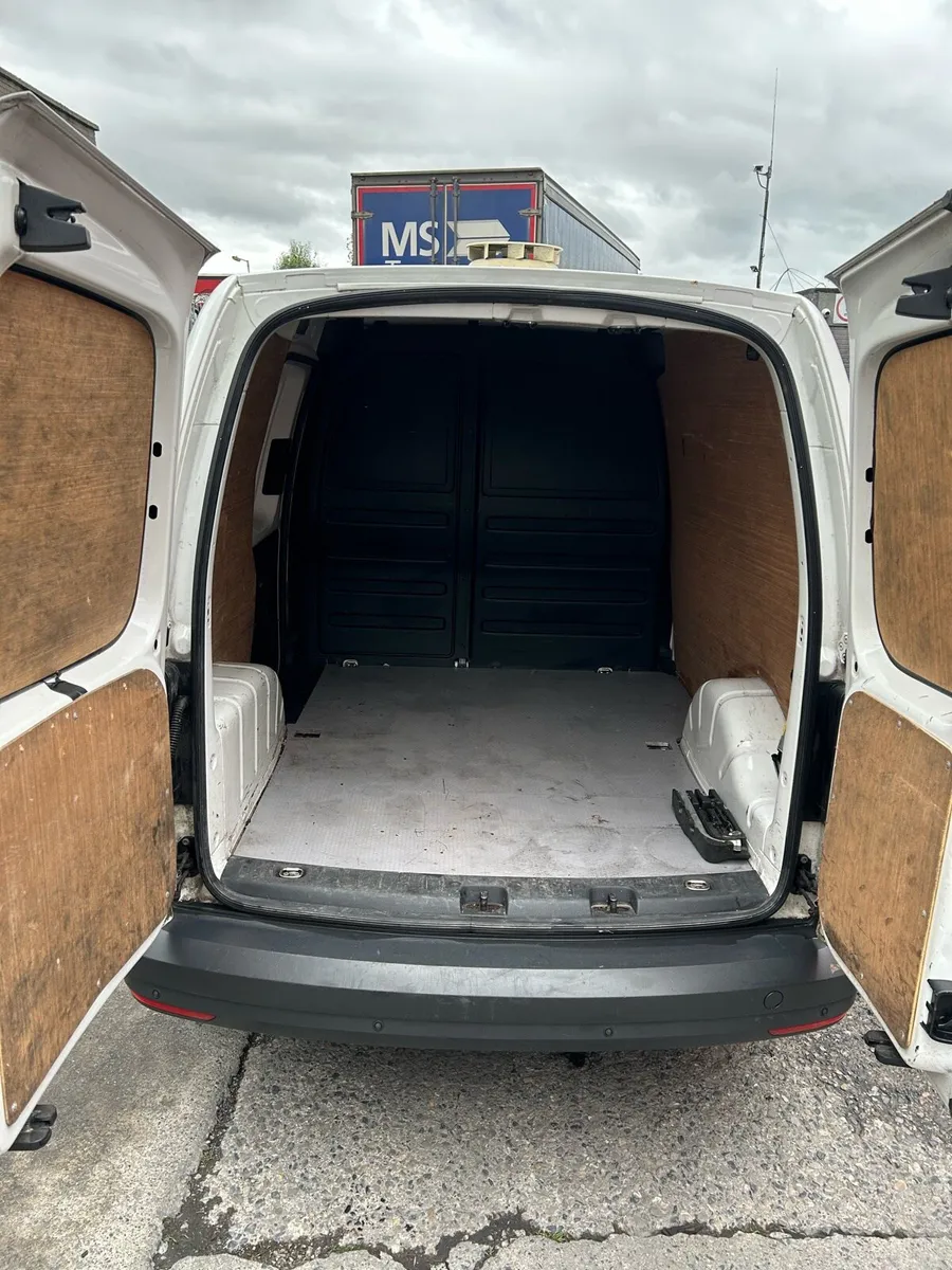 Volkswagen caddy - Image 3