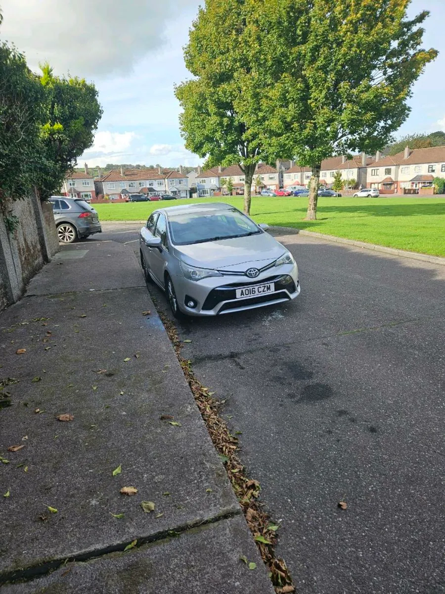 Avensis - Image 1