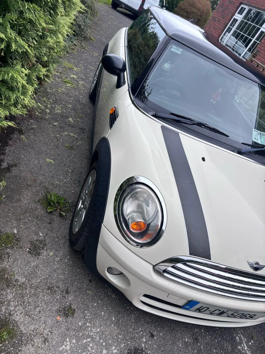 Mini Cooper - Image 2
