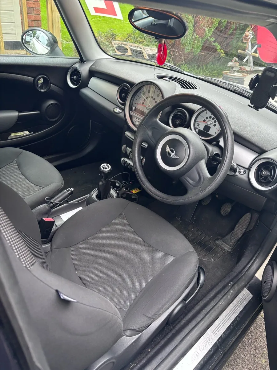 Mini Cooper - Image 4