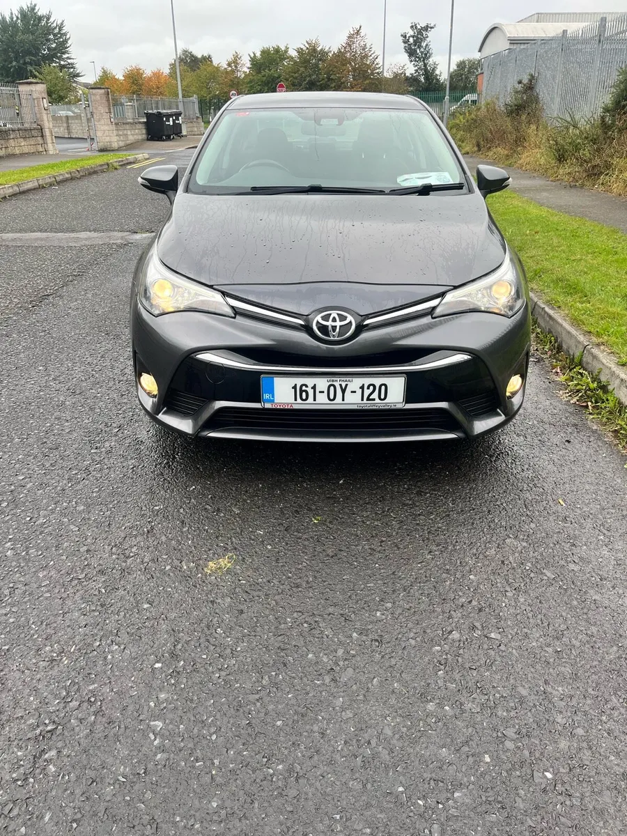 Toyota Avensis - Image 1