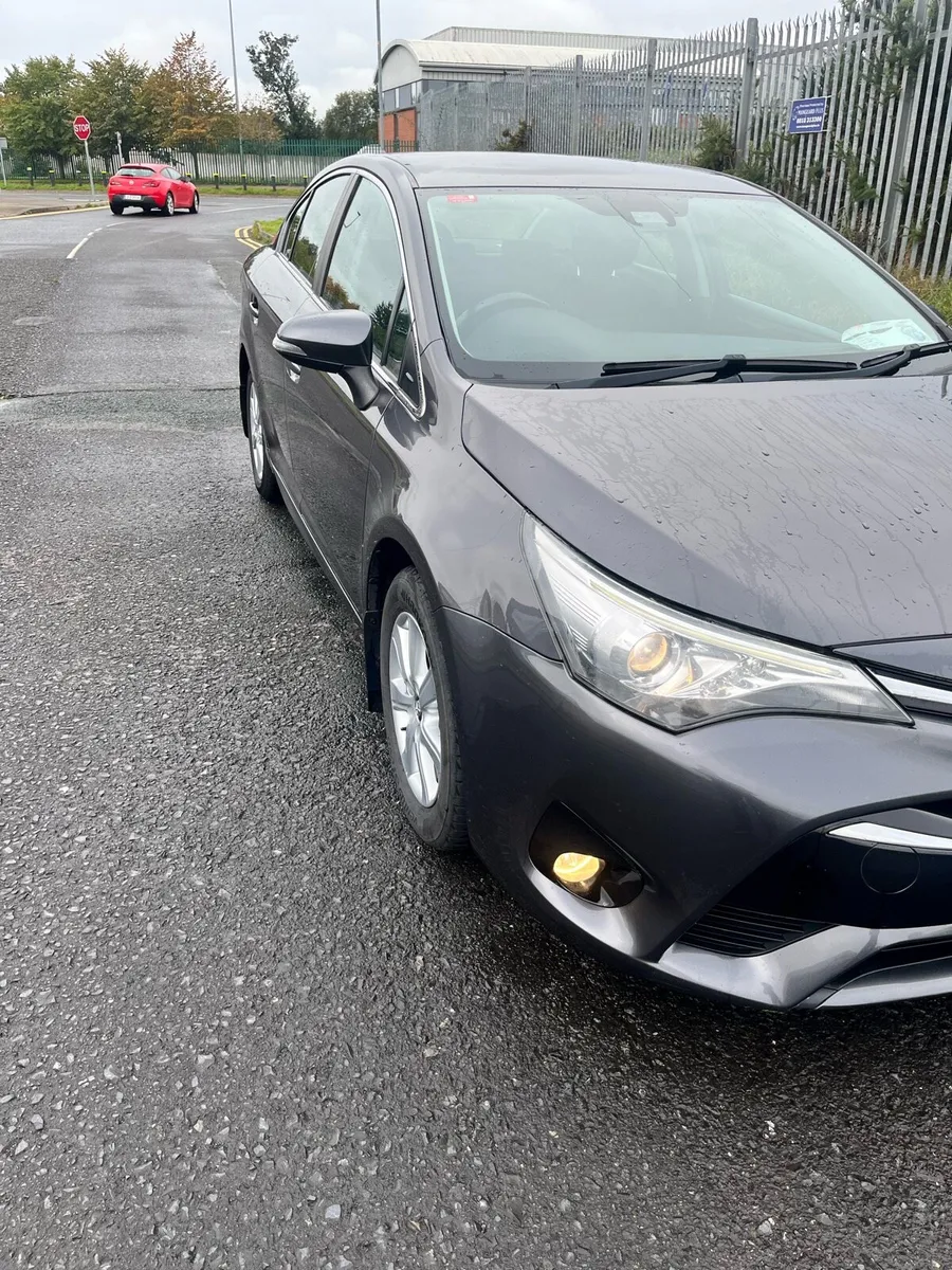 Toyota Avensis - Image 3