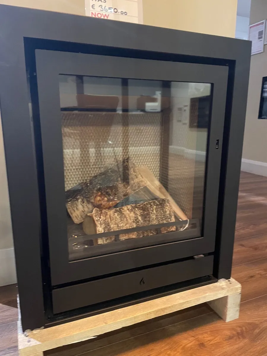 New Ex-Stock Stovax Riva 55 Insert Fire - Image 2