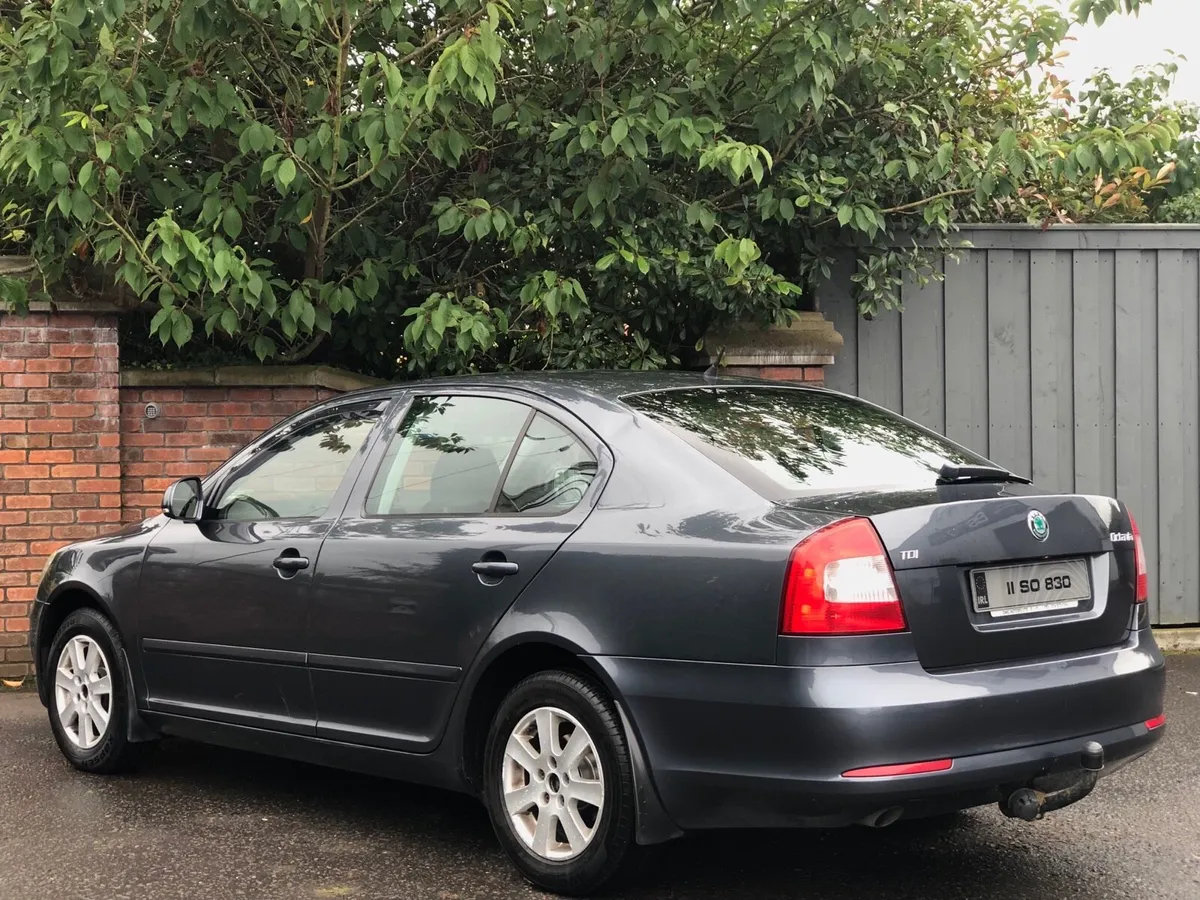2011 skoda octavia 1.6diesel Nct’d & tax manual - Image 2