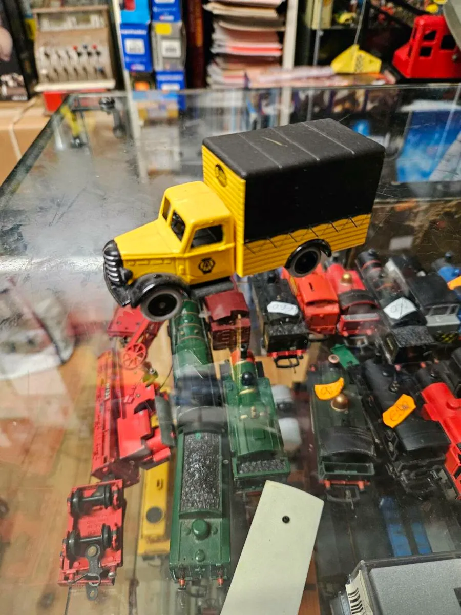 Corgi Lledo AA Truck - Image 1