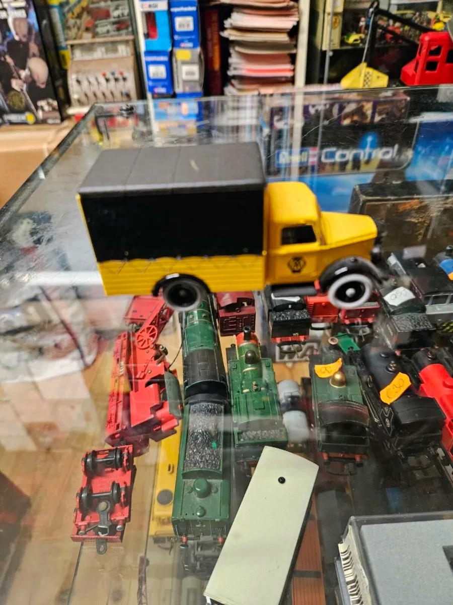 Corgi Lledo AA Truck - Image 3