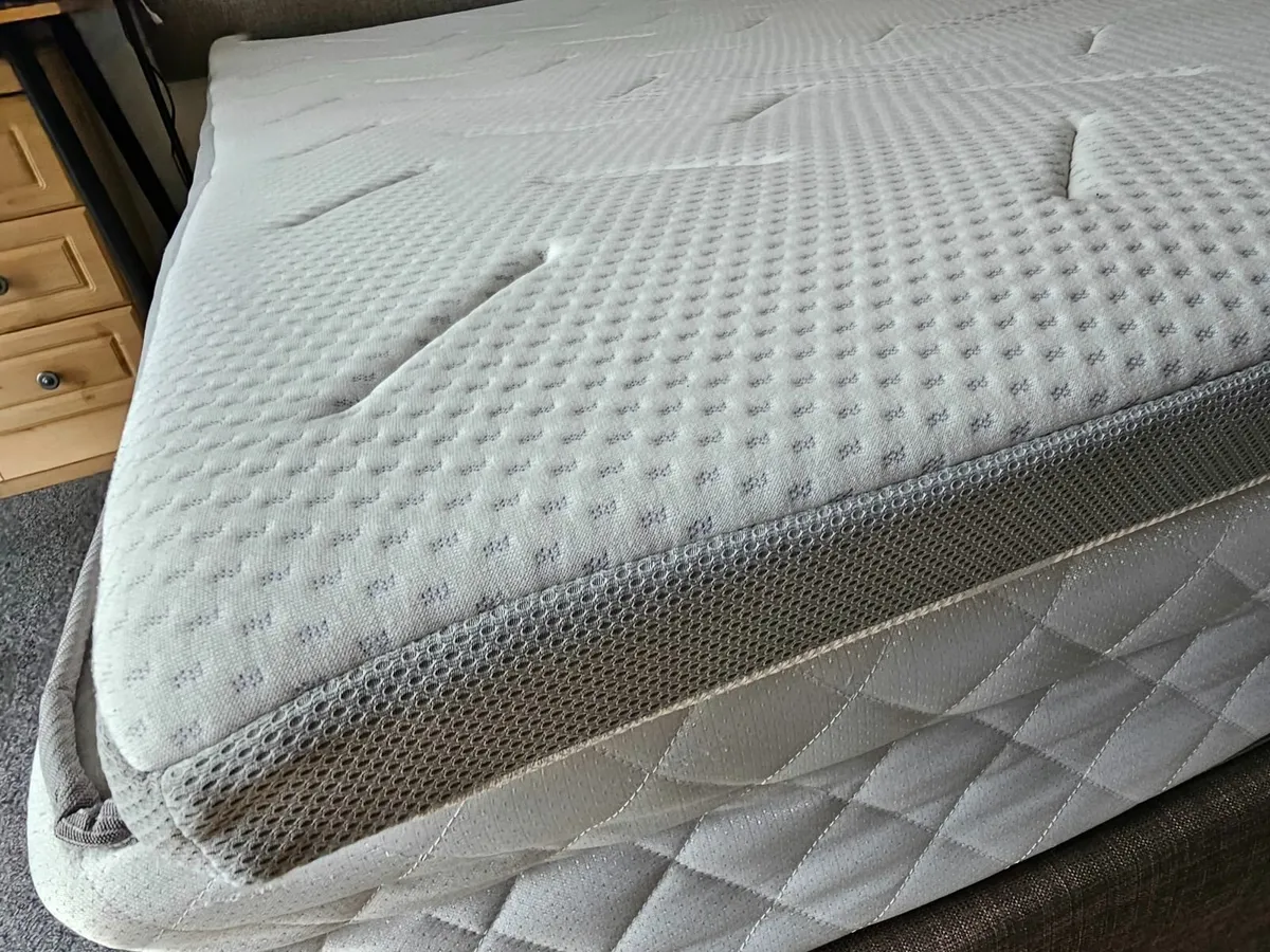 WELLPUR Mattress topper Double 135x190cm foam - Image 1