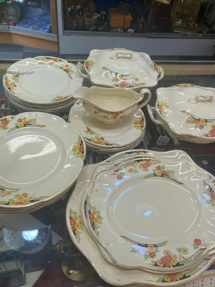 1930s Victorian Johnson Bros. Florida China Set - Image 2