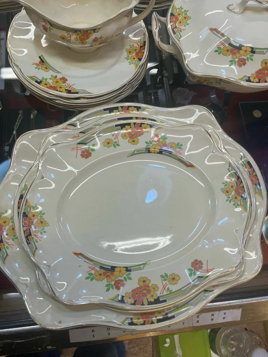 1930s Victorian Johnson Bros. Florida China Set - Image 3