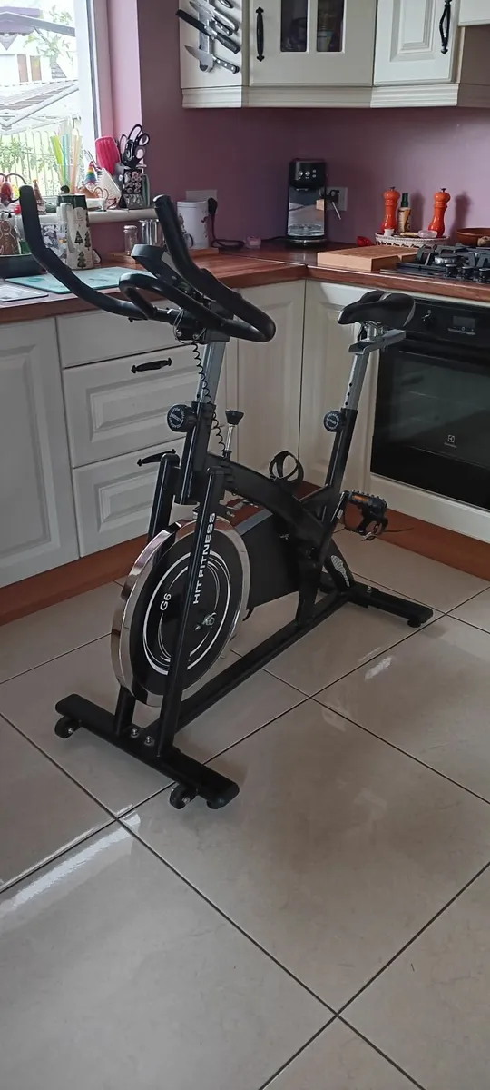 Hit Fitness G6 Exercise Bike - Image 1