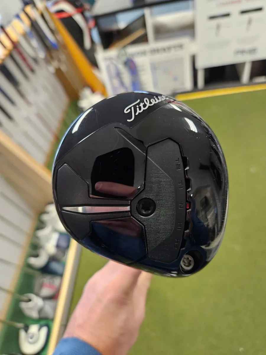 Titleist TSr3 5 Wood - Image 1