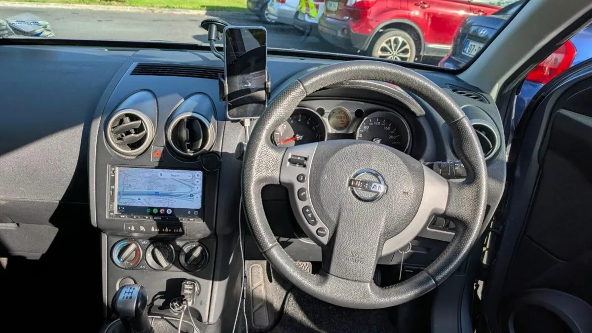 Nissan Qashqai 2007 - Low mileage, 1.6 Petrol - Image 2