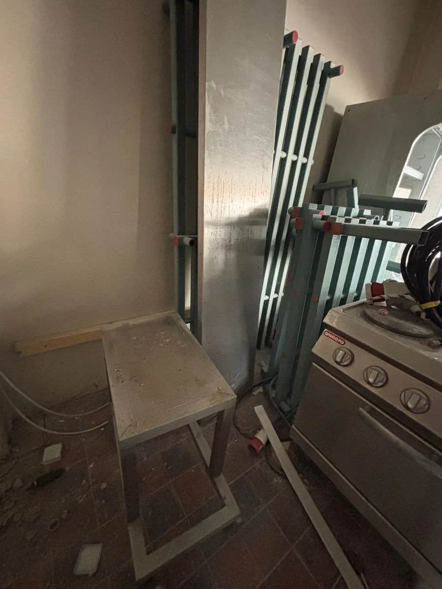 Catering equipment - Image 4