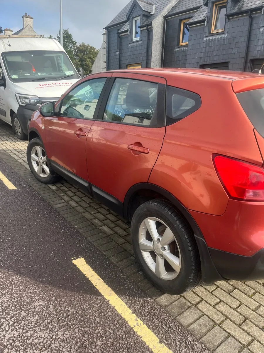 Nissan Qashqai 2010 - Image 2
