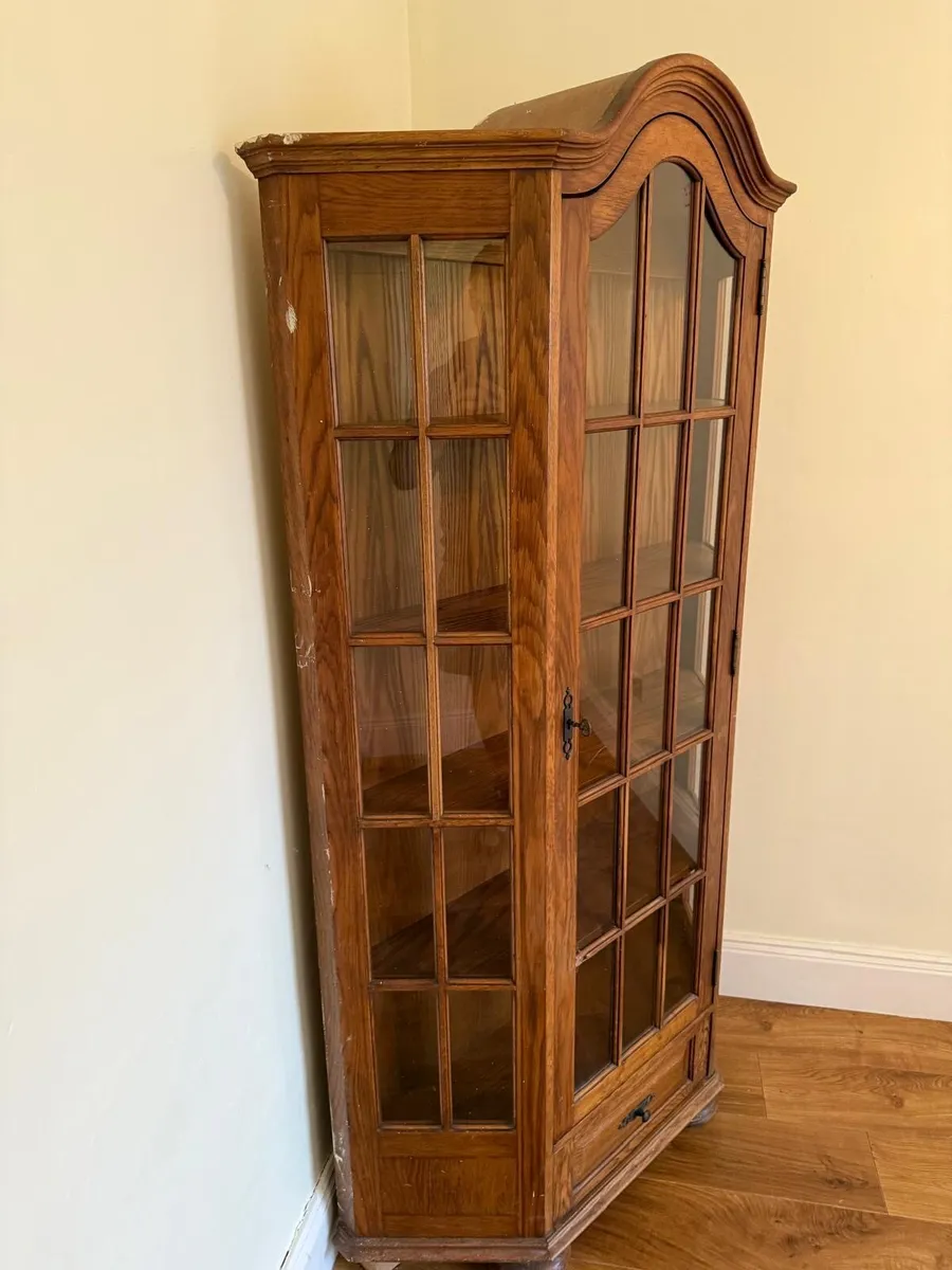 Glass cabinet - Image 2