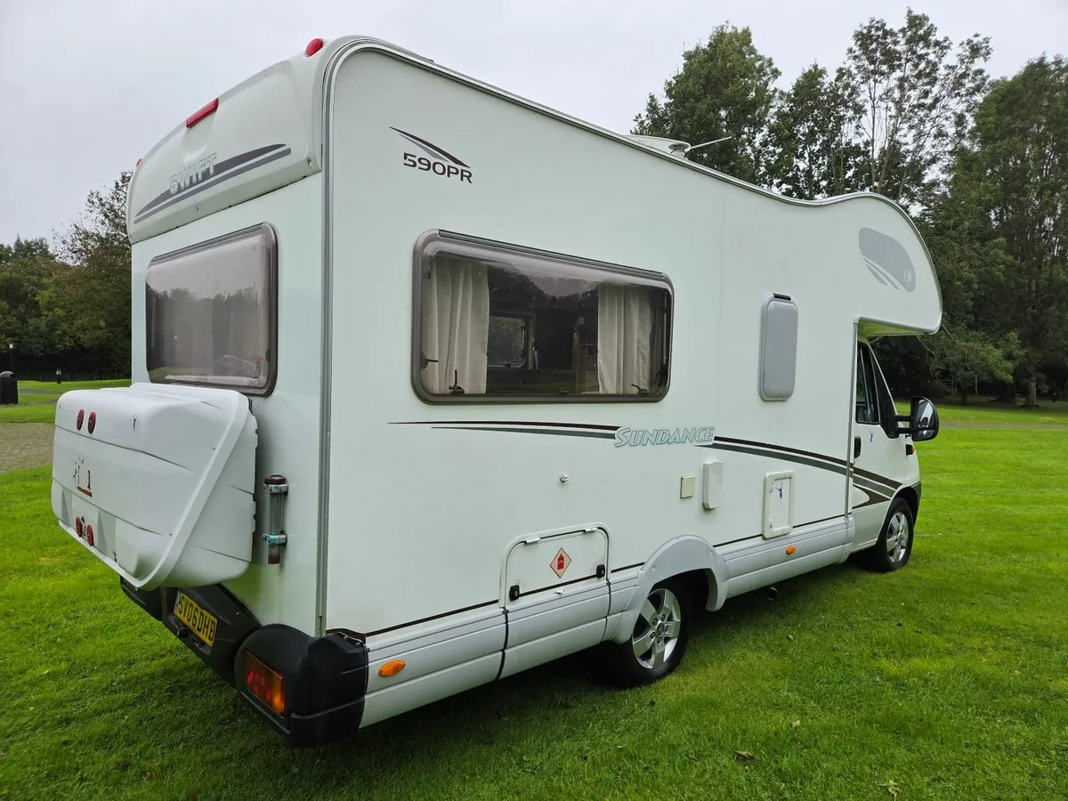 Motorhome - Image 3