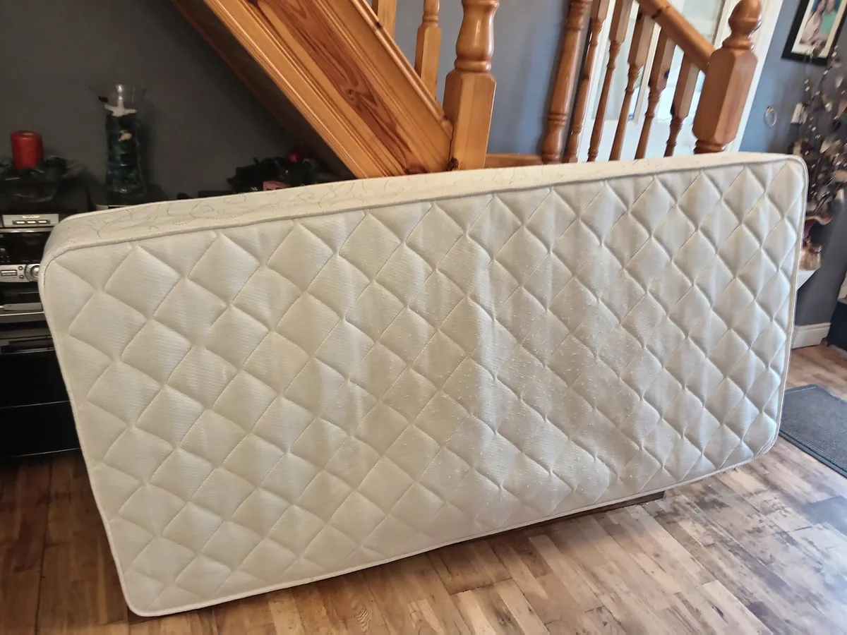 Single mattress