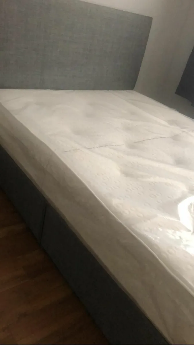 Double bed and mattress - Image 3