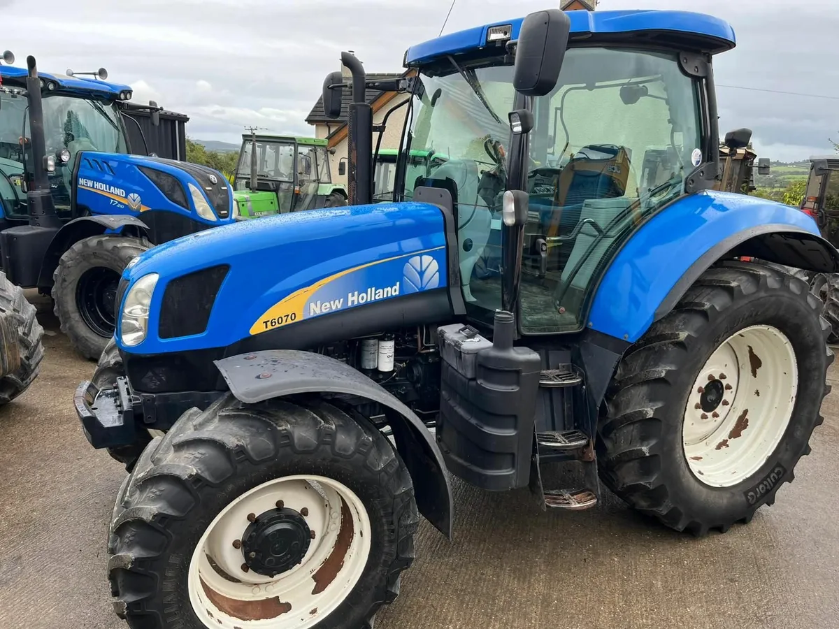 NEWHOLLAND - Image 1