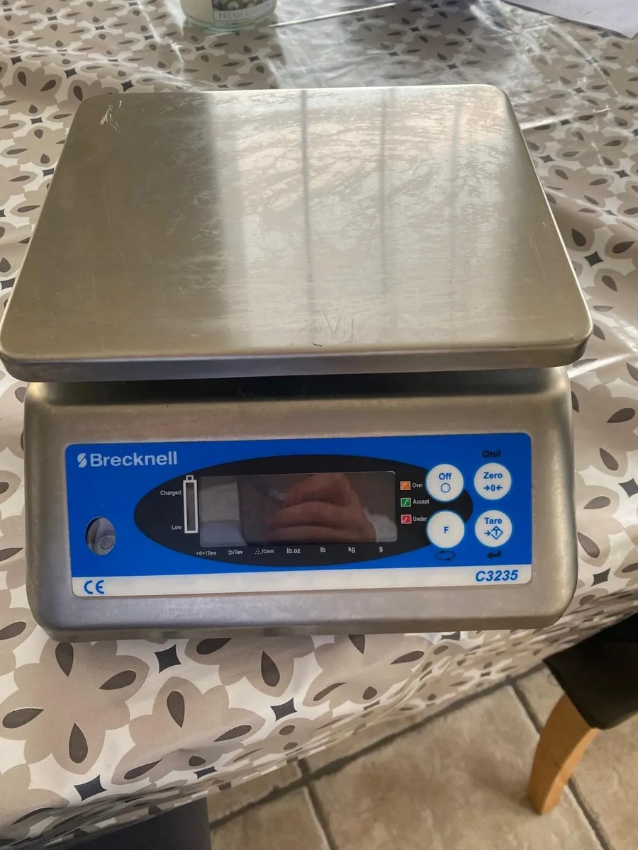 Kitchen scales - Image 1