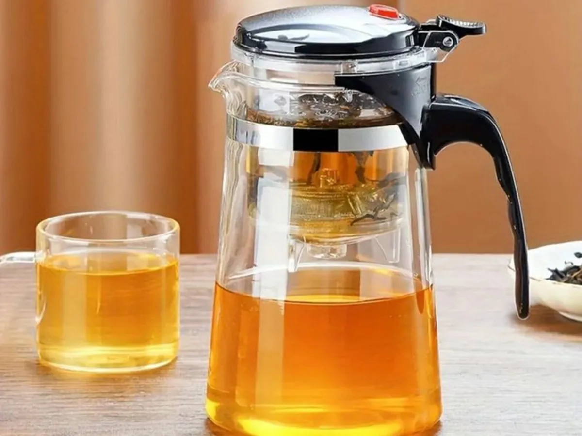 Tea pot. - Image 1