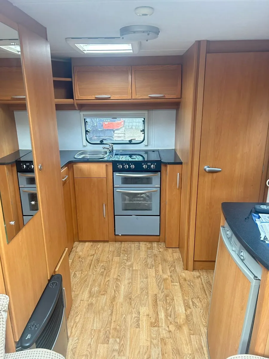 Lunar 2 berth 2011 with awning and motor movers - Image 4