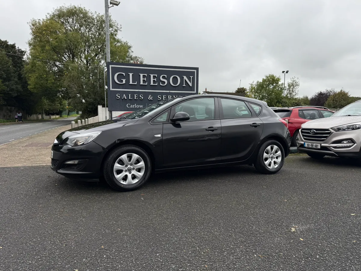 142 Opel Astra 1.7 CDTi Diesel - Only 132K KM's - Image 1