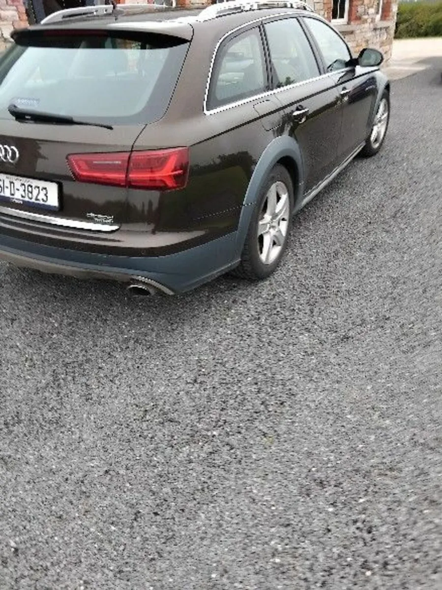 Audi A6 2015 - Image 2