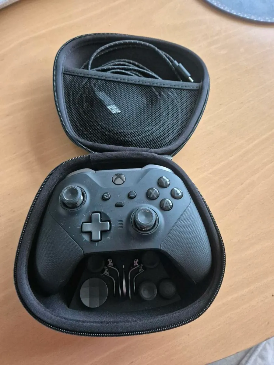Xbox Controller - Image 1